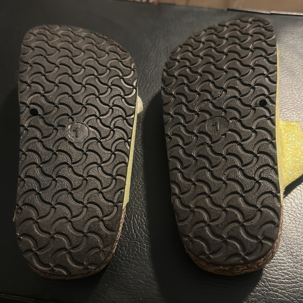 Girls sandals - Picture 3 of 4